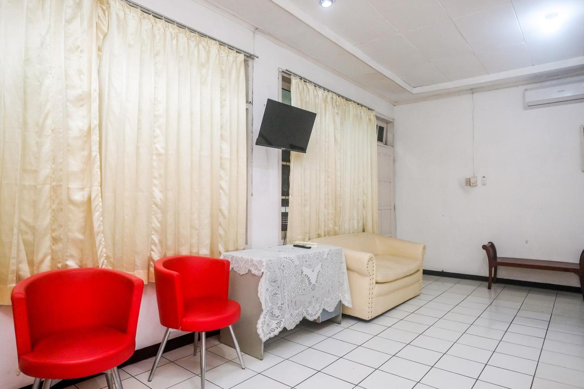 Reddoorz Syariah At Griya Raharja Klaten Ngoại thất bức ảnh