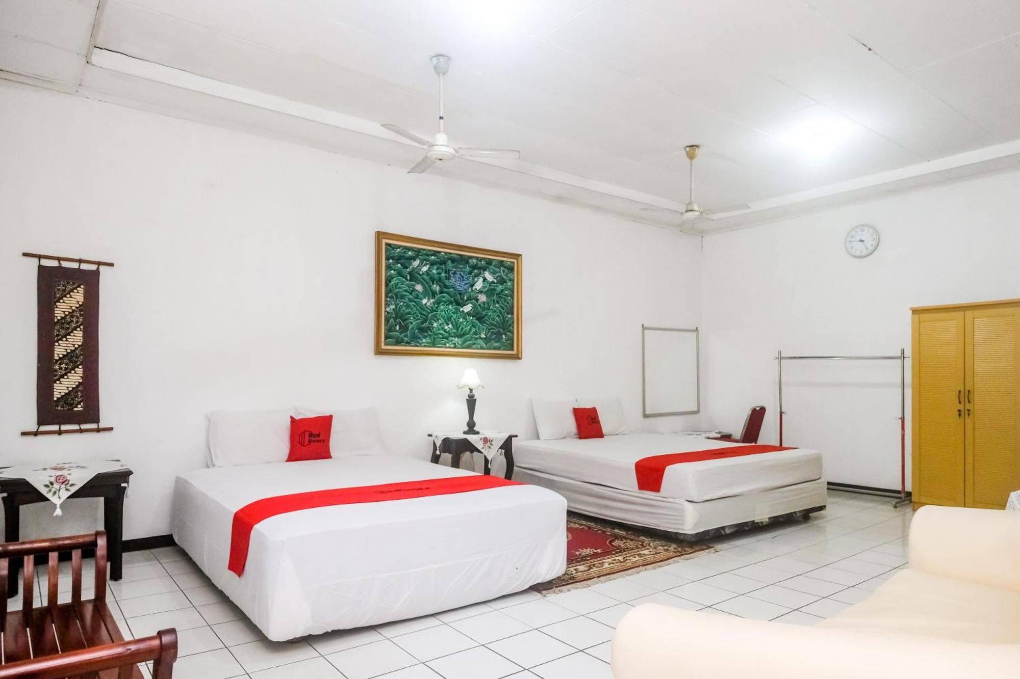 Reddoorz Syariah At Griya Raharja Klaten Ngoại thất bức ảnh