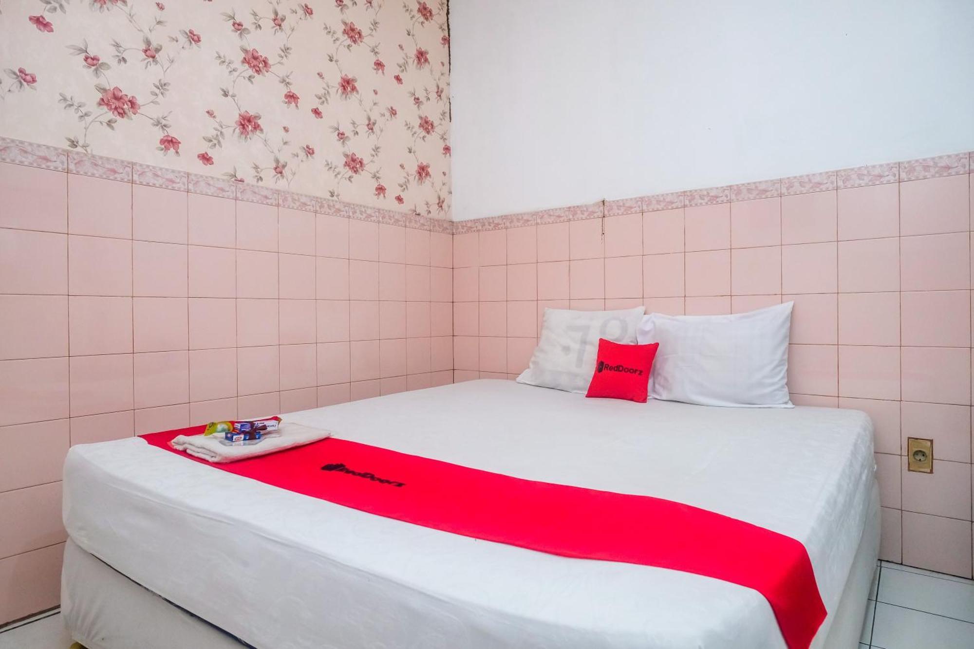 Reddoorz Syariah At Griya Raharja Klaten Ngoại thất bức ảnh