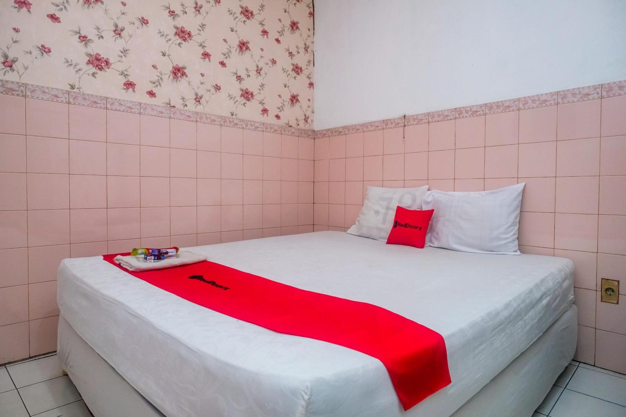Reddoorz Syariah At Griya Raharja Klaten Ngoại thất bức ảnh