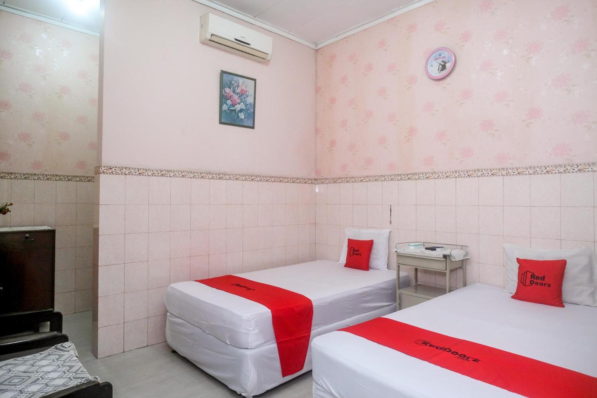 Reddoorz Syariah At Griya Raharja Klaten Ngoại thất bức ảnh