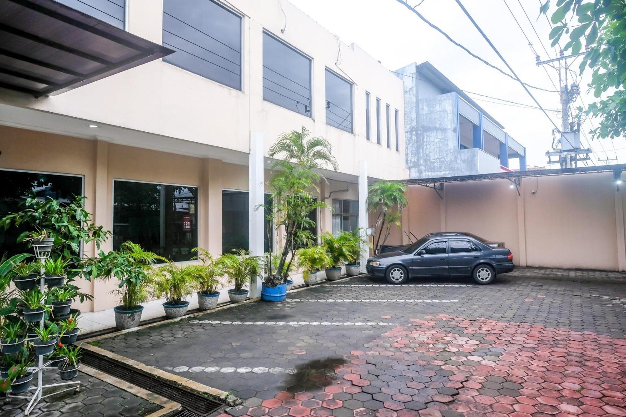 Reddoorz Syariah At Griya Raharja Klaten Ngoại thất bức ảnh