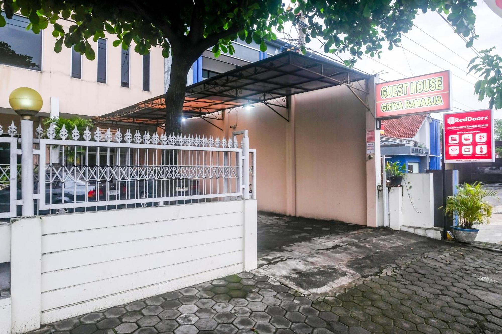 Reddoorz Syariah At Griya Raharja Klaten Ngoại thất bức ảnh