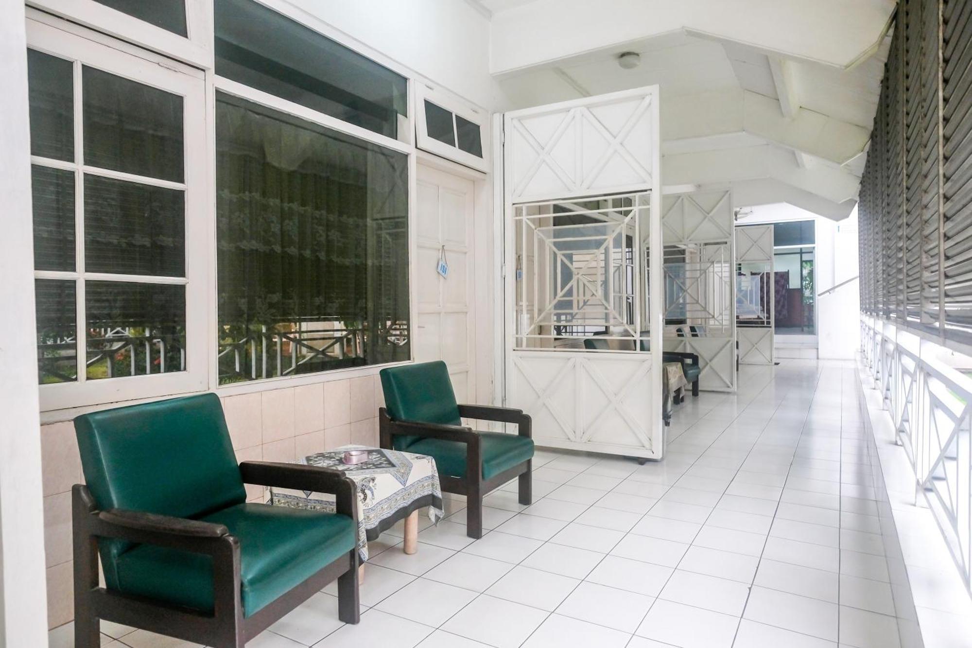 Reddoorz Syariah At Griya Raharja Klaten Ngoại thất bức ảnh