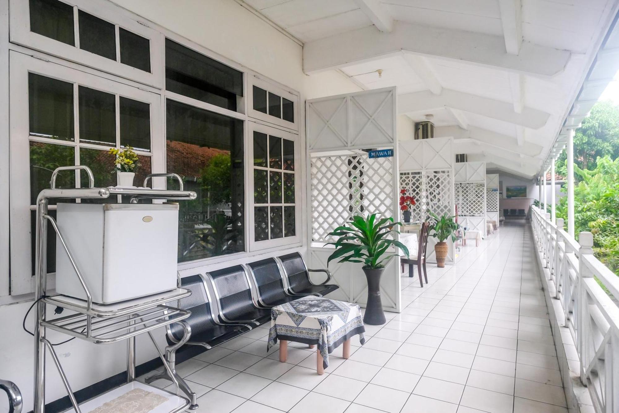 Reddoorz Syariah At Griya Raharja Klaten Ngoại thất bức ảnh