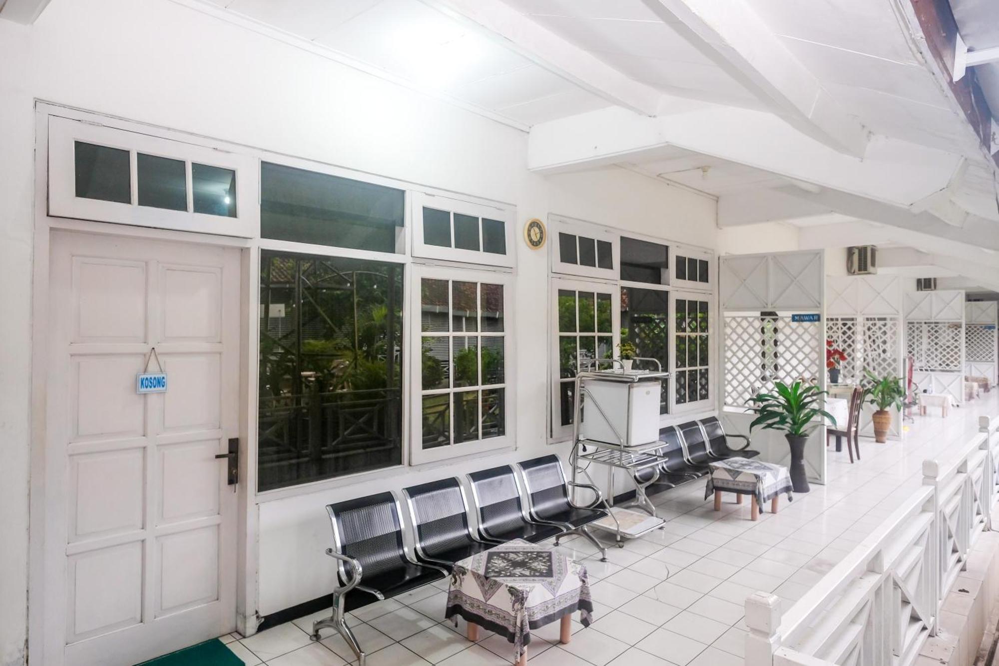 Reddoorz Syariah At Griya Raharja Klaten Ngoại thất bức ảnh